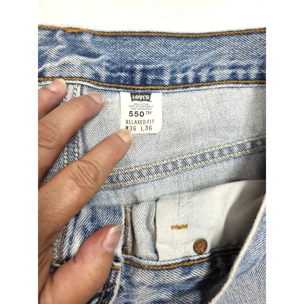 Vintage Levis Jeans Mens 36x36 Blue Denim 550 Relaxed Fit‎ Light Wash Y2K Faded